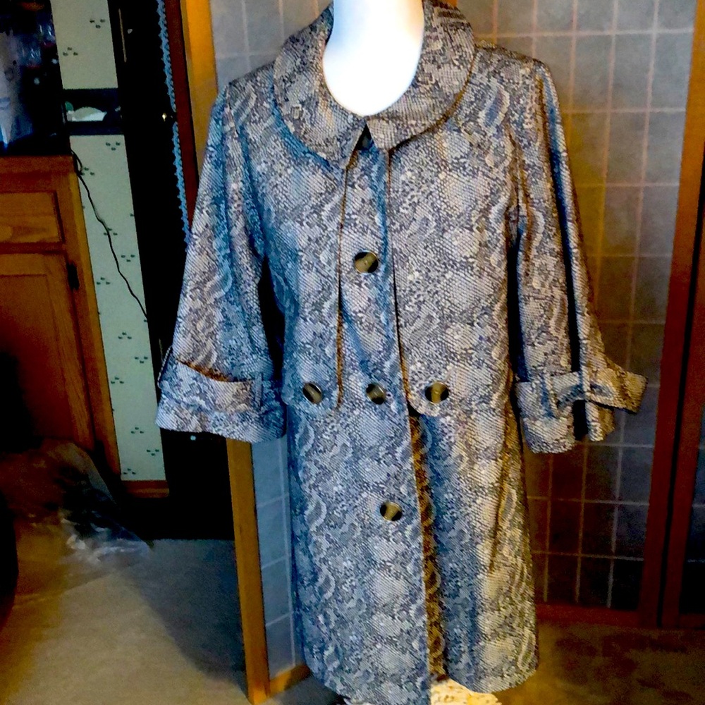 Light weight coat